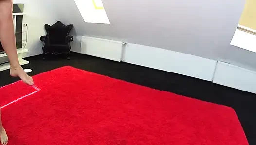 Экстремальная игра с пони - без остановки камеры - от топовой домины Claudia Strong и Brigitta