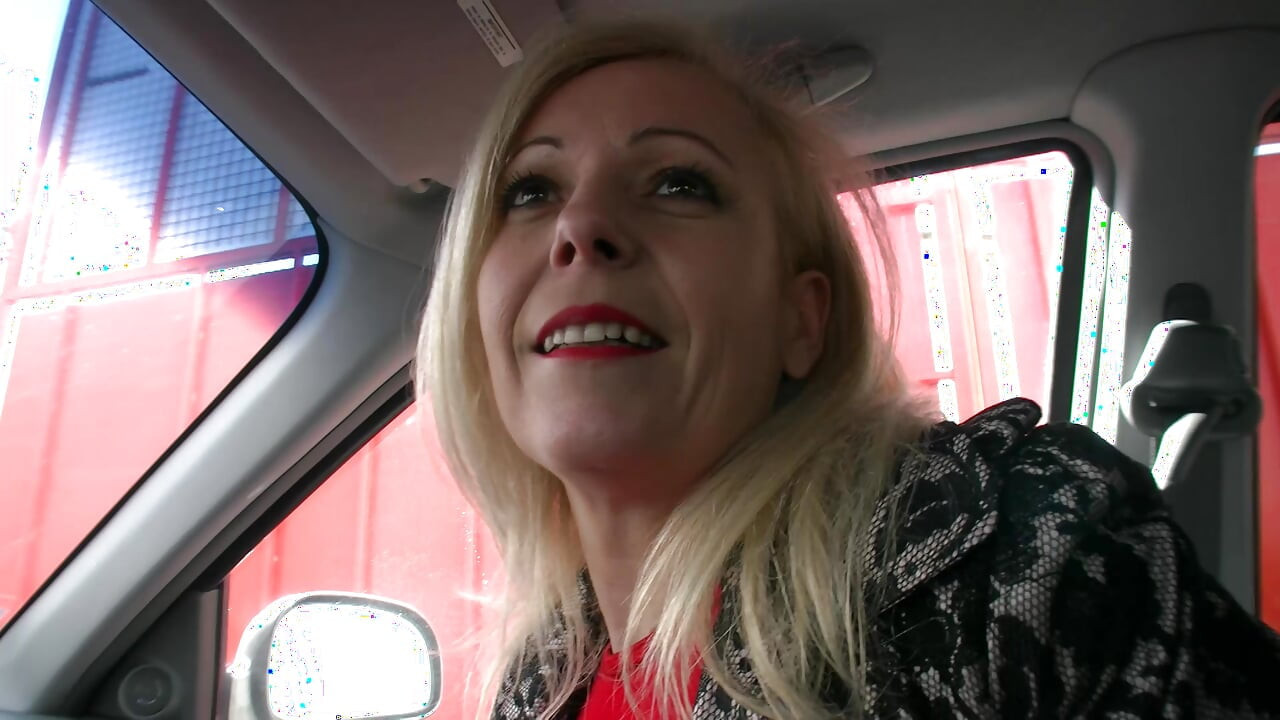 Linda rubia madura follada en mi coche 4935 2
