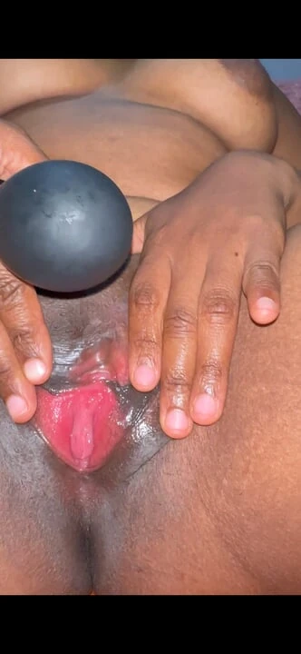 This black beauty wants to put that vibrator on