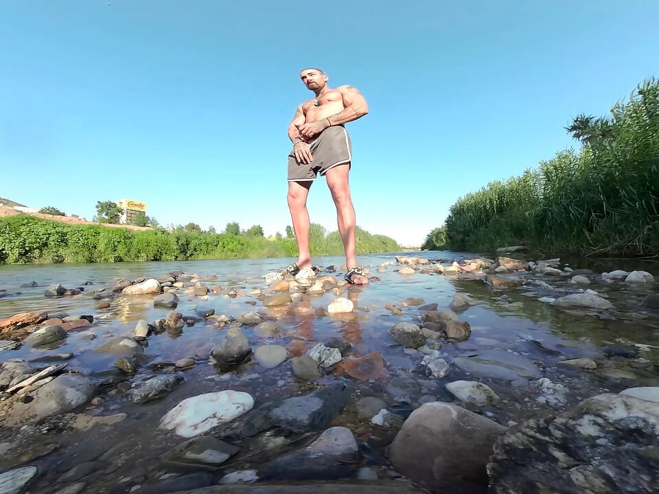 Επεισόδιο 15 - Playing Wild On The Mystic River ( VR 180 Teaser - Πλήρης σκηνή 8K σε FH και OF )