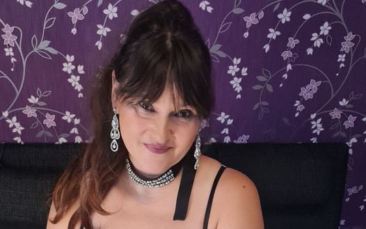 Martakiko52 striptease - sunt aici pentru tine