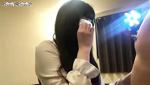 Cfnmheat dengan mantan pembantu?style cantik, patuh dan berpakaian lengkap dalam permainan sensual