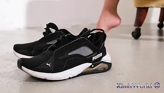 Медленное соблазняние - настоящие нейлон, едва сдерживает