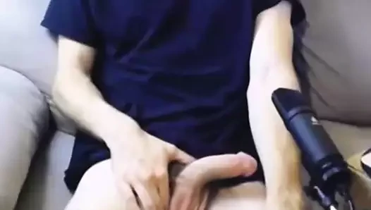 Moldovan porn video – relaxing at home playing with my dick