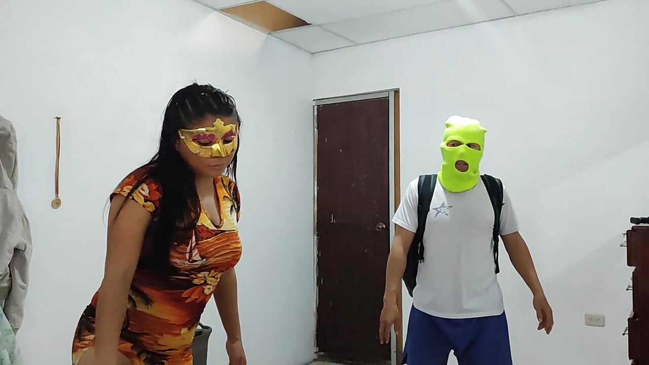 INFIÉIS !! MADRASTA FAZ ENTEADO SE SENTIR CULPADO DE TRANSAR COM ELE ENQUANTO SEU MARIDO ESTÁ AUSENTE