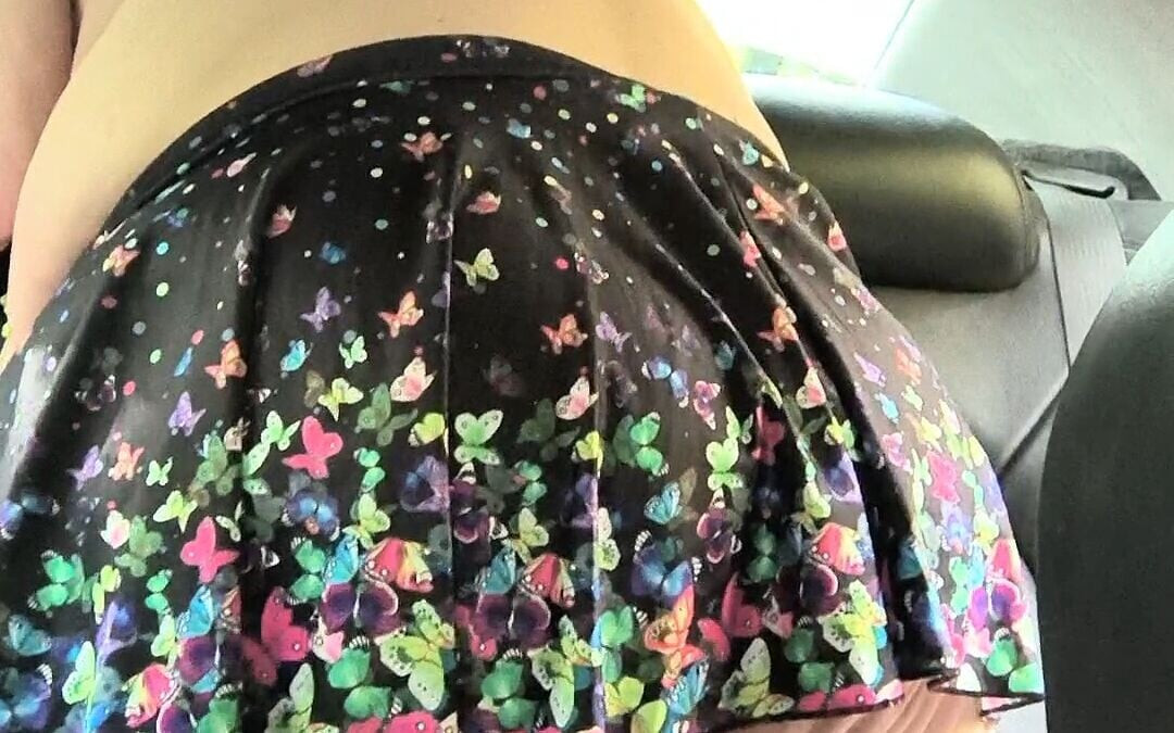 Za Boga miloga, tako jako svršavam na tvoj kurac