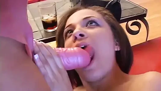 Schwarz-weiß-lesben, muschi lecken, dildo penetriert