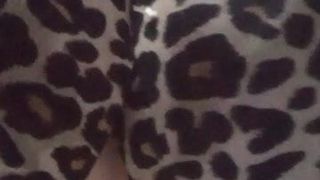 Soutien-gorge sœur, soutien-gorge léopard