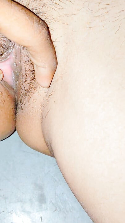 Boyfriend ne Meri chut me lund ragad ragad ke chut ke cream nikali