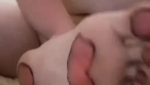 I Painted My Feet to Get Back Into Furry, Masturbate and Cum on My Feet
