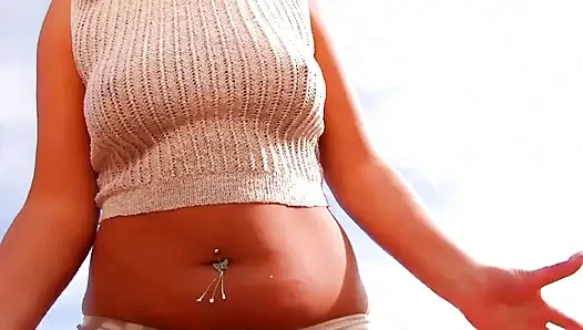 мокрая киска на пляже