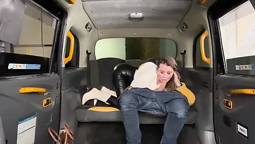 Fake Taxi fick - Brook Logan und john bishop