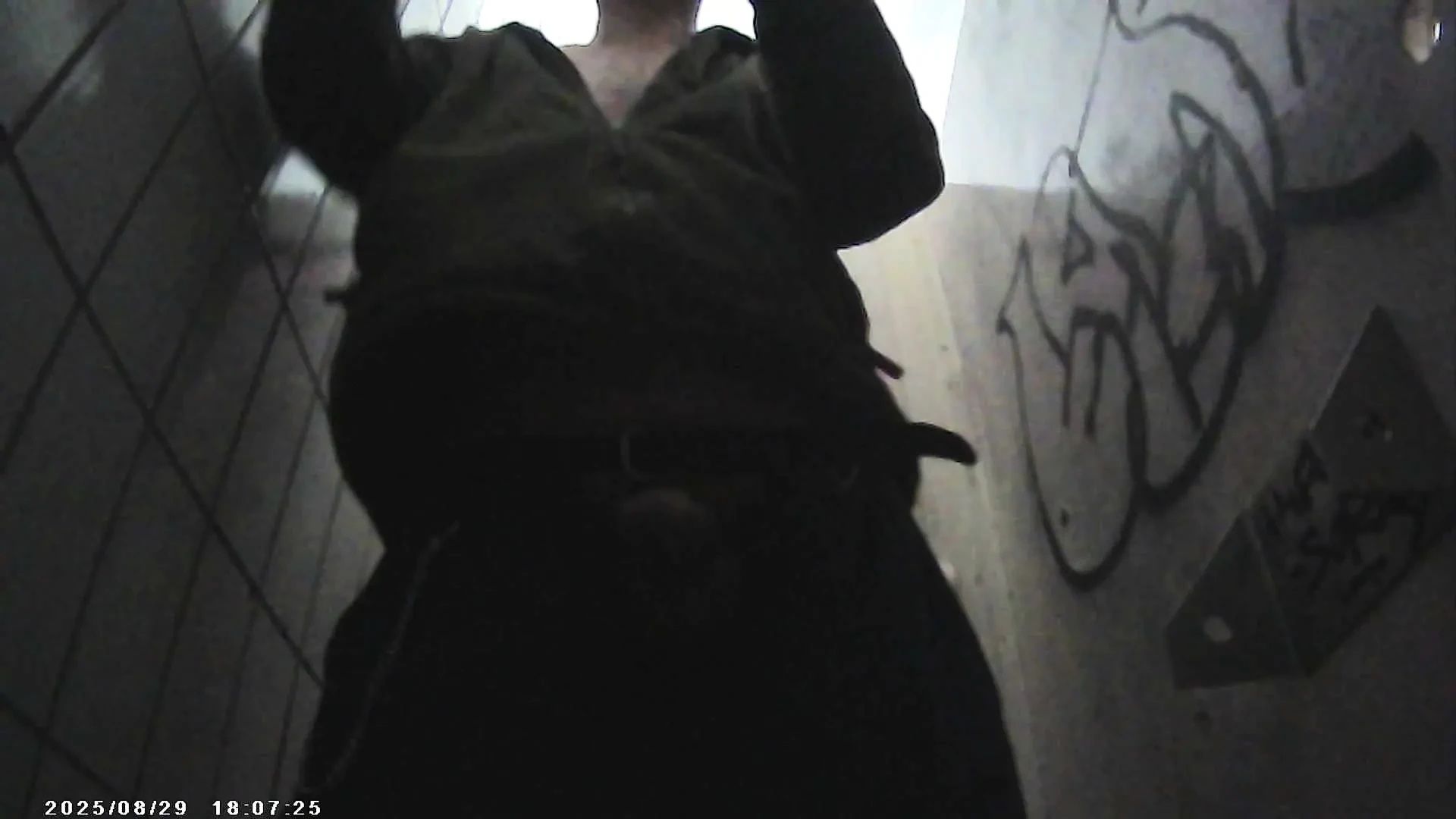 Pritzing on the toilet