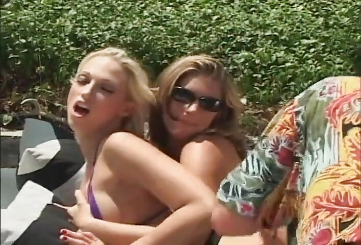Pussyman's Bikini Butt Babes 3