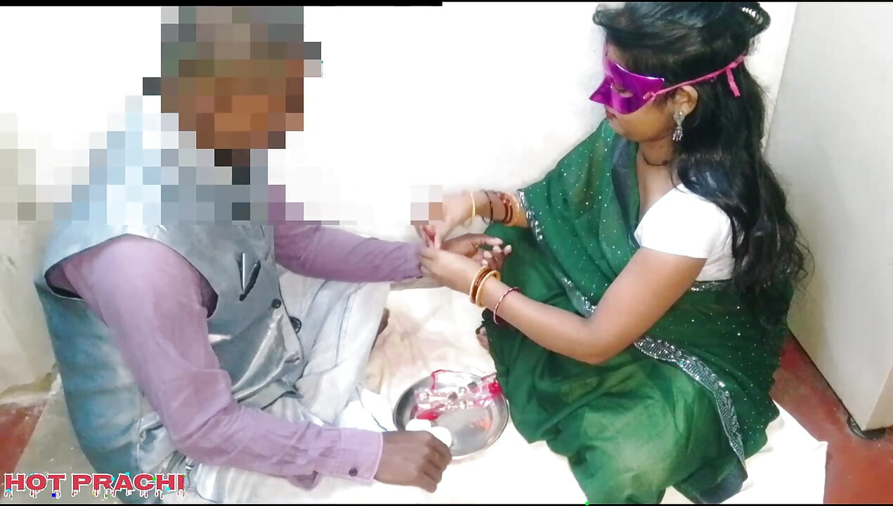 Raksha Bandhan Hediyesi Anal Plug Üvey Kardeş Sik Beni, Hint Köyü Desi Üvey Kız Kardeş sikme videosu xxx