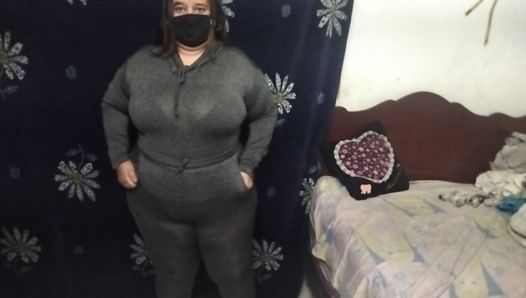 胖胖的 bbw 女孩 换衣服