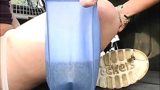 Solo einlauf, fetisch, top model-mädchen