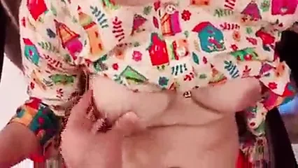 Gorgeous paki girl exposing her private parts