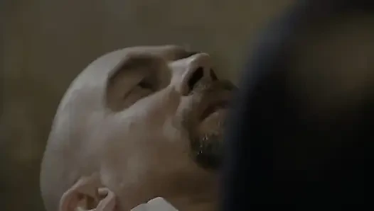 Bu Genç Rahibe Kıçını Dövüyor