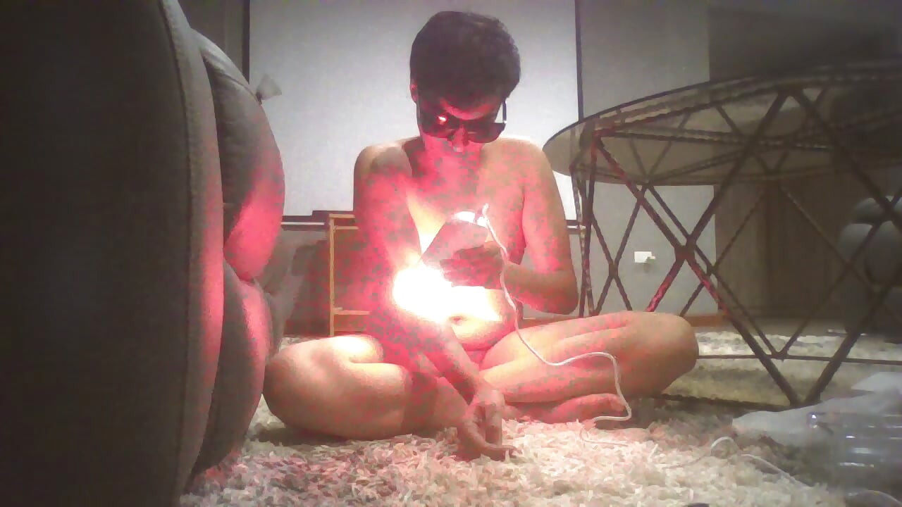 Sissy shows sexy body while completely nude and enjoying her sensuality
