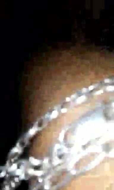 mexicana madura masturbandose en bano tiene squirt