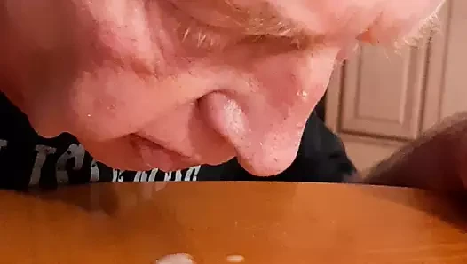 Licking up my cum so good