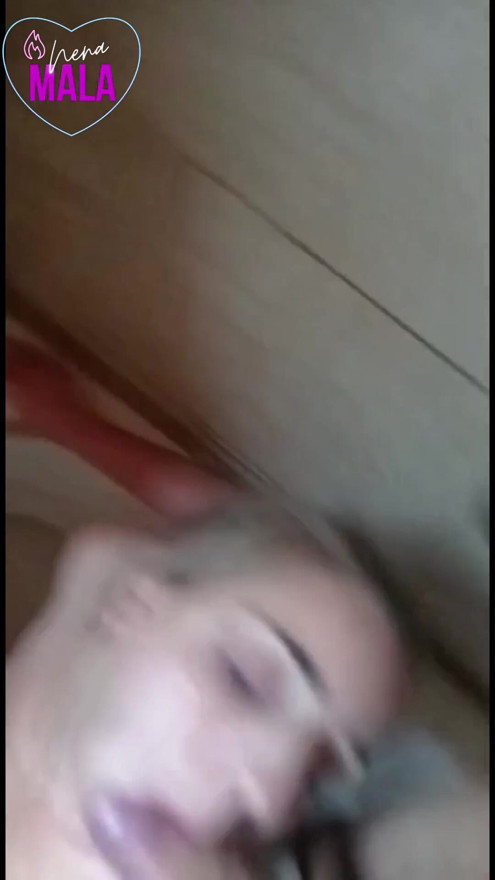 Eu como minha namorada enquanto ela toma banho e eu gozo na cara dela | Clipe 2