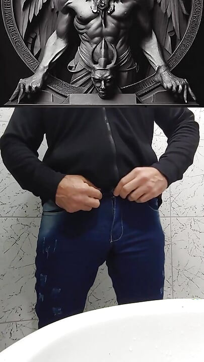 मोटी त्वचा वाला बड़ा मुर्गा