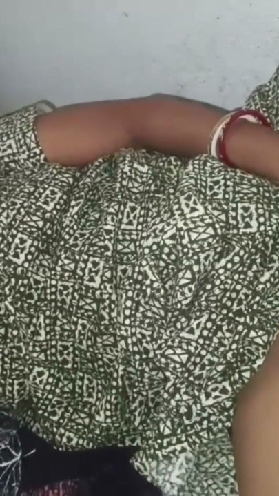 Season 379. Bengali bhabhi fucking with boyfriend wearing green nighty | Clip 1