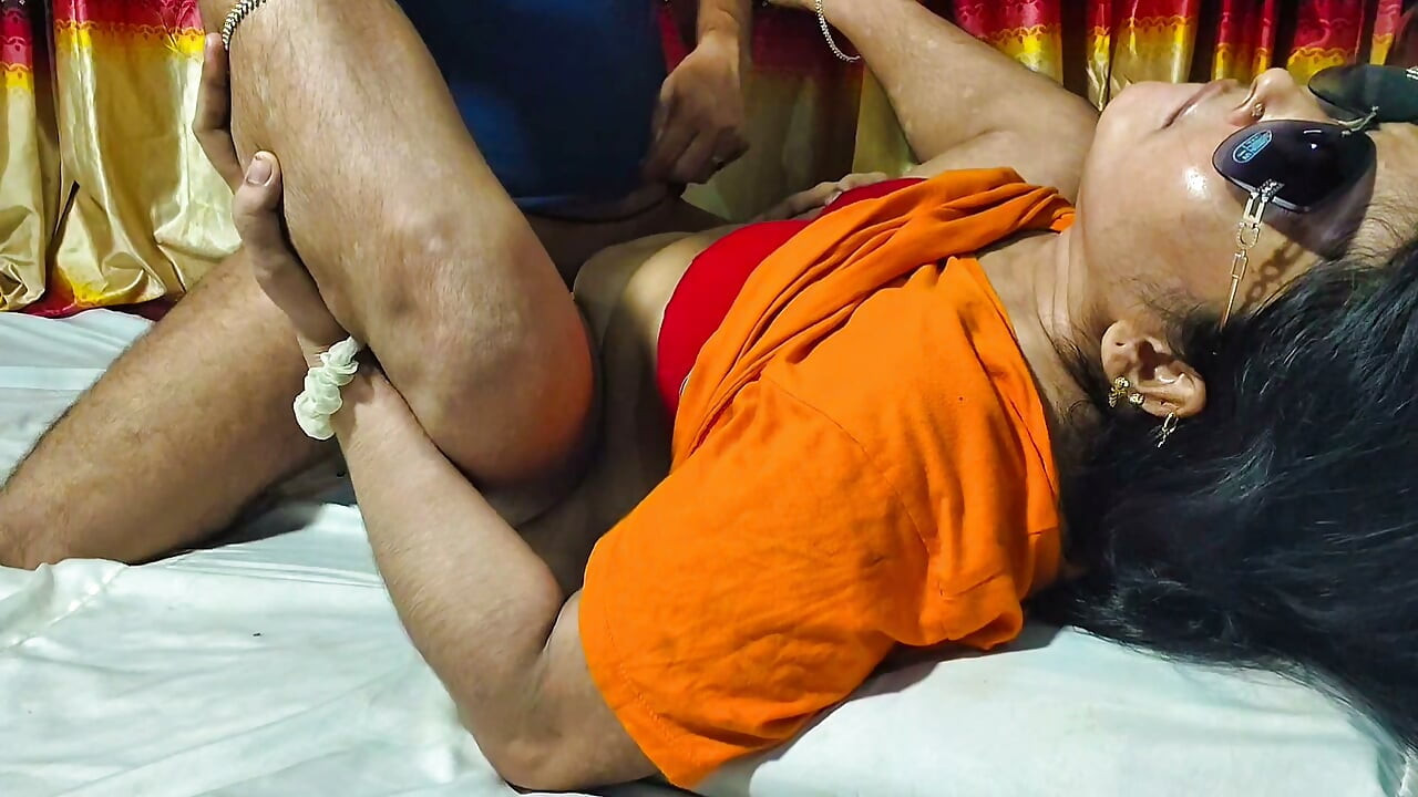 Irmã mais velha não está em casa, vídeo de sexo secreto com o cunhado segunda vez