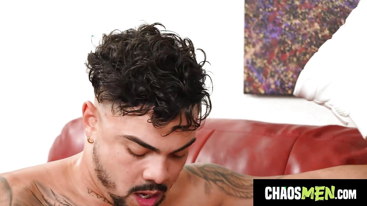 CHAOS MEN - Basketball Bros Celebrate Win with Hard Anal Smashing - Ray Boogie & Luis Logan