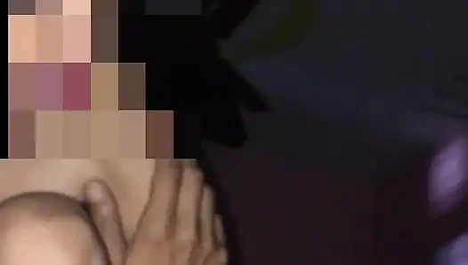 Nisha sert biniyor ve inliyor Hintçe ses