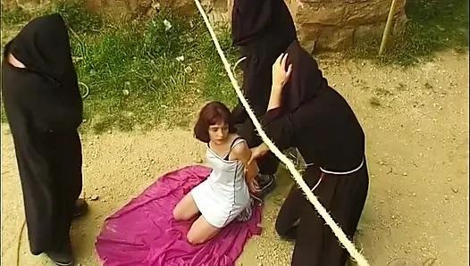 Adik tiri mesum yang super mesum ini digilir sama adik tirinya sendiri!
