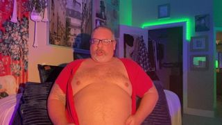 DADDY CHUB BEAR SHOOTS HAND-FREE FOR CAM