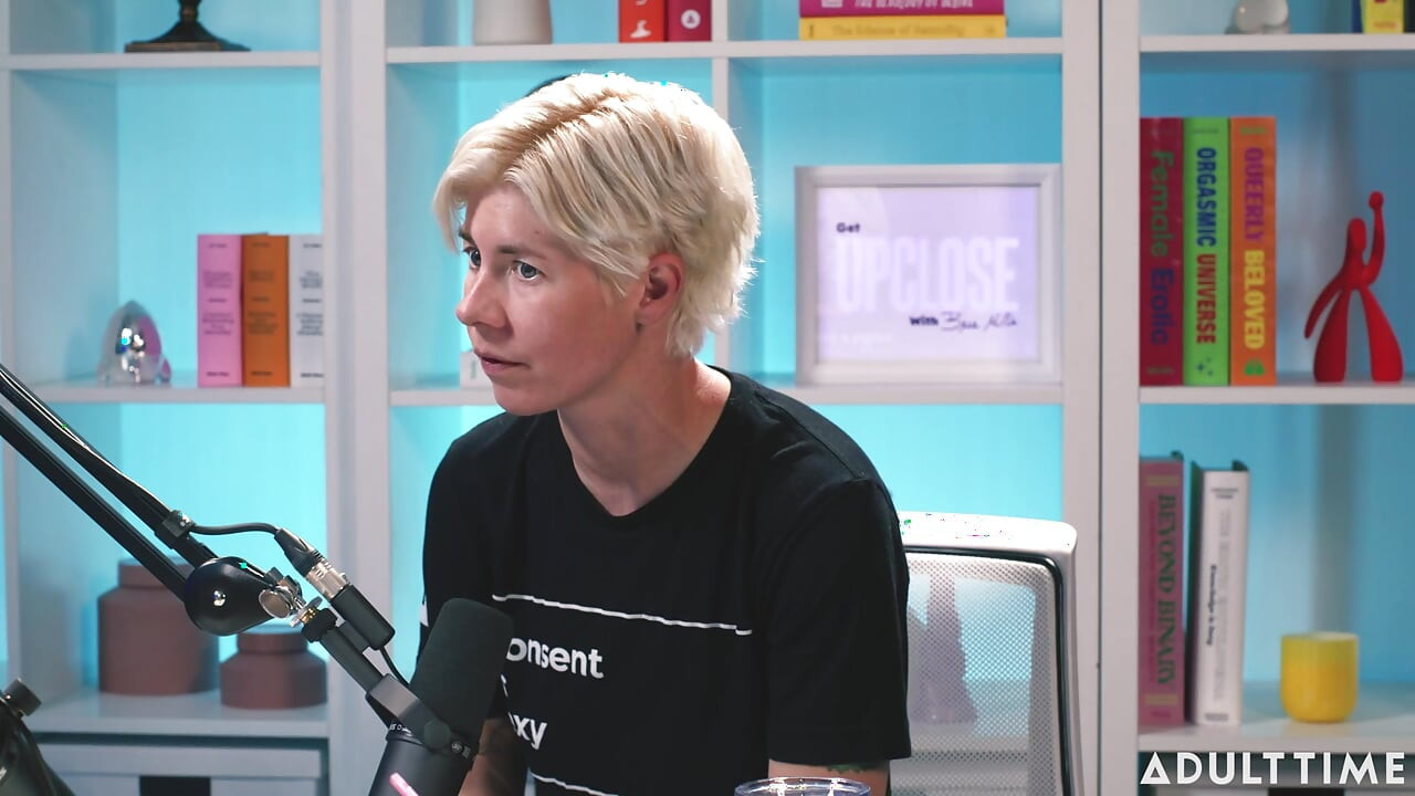 Lilly Bell exhibicionismo, sexting y delegación de poder | el podcast de tiempo para adultos