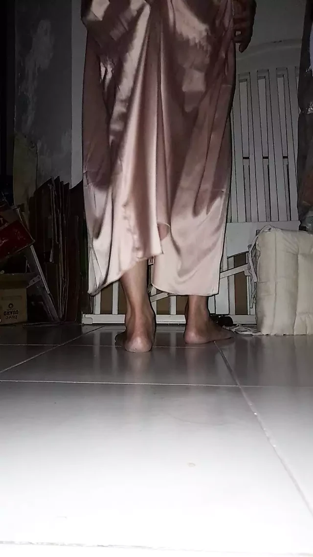 Crossdresser Masturbating Wearing Satin Beach Gown