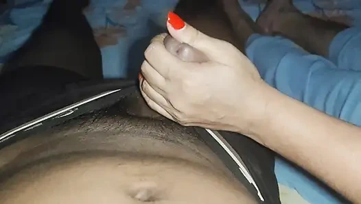 Bhabhi ko drink pila ke full enjoy Kiya #HDSEX #TRENDING