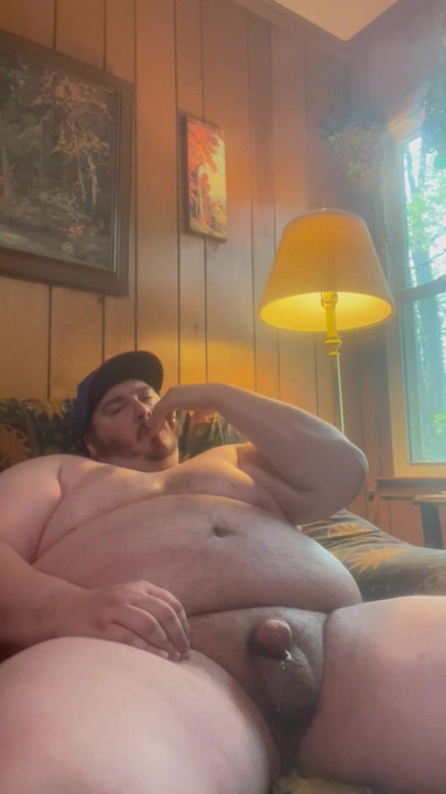 여전히 부드러우면서 굴곡지고 파열하는 거대한 벌리리 통통한 곰 | 클립 1