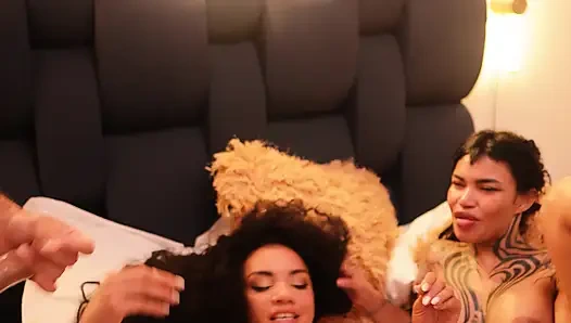 Arsch-spritzen Mit Nathalia Fox