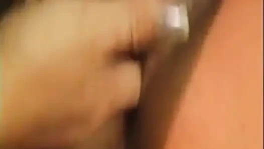Lezbiyenler klasik amcık yalıyor büyük siyah dildo sikiliyor