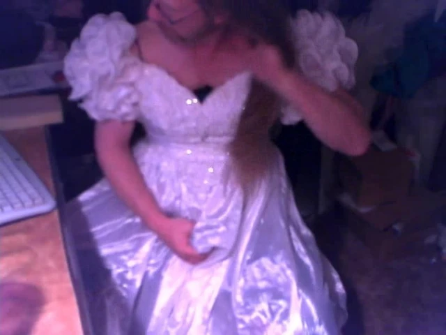 pretty wedding gown