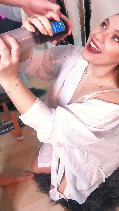 The ultimate anal sextoy Test from TREEDIRIDE! | Clip 1