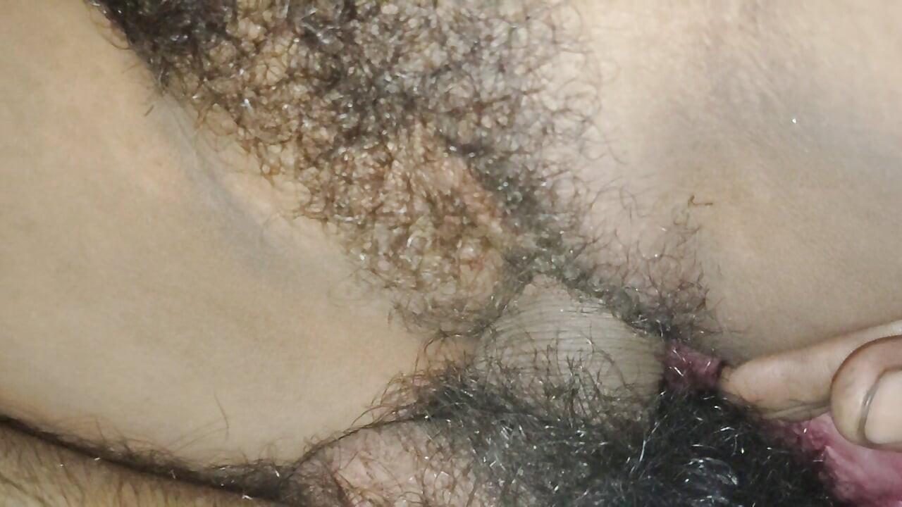 Me fucked my wife in room.