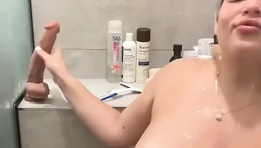 Live Stream with Dani Valentina