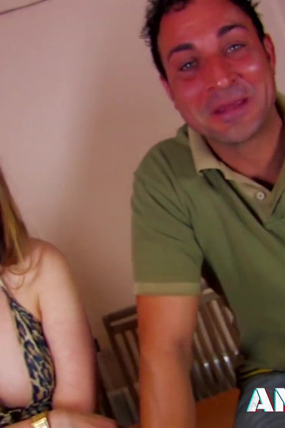 Pantat Savannah Jorge yang bertetek besar dimusnahkan dengan zakar besar