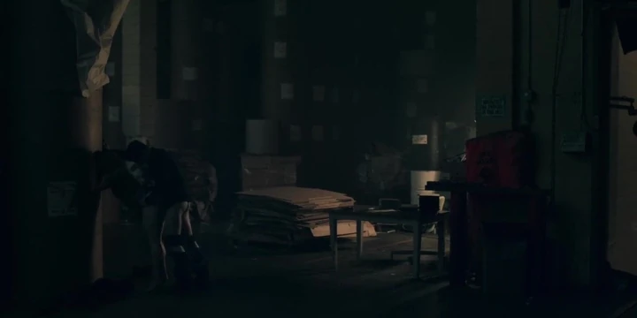 Elisabeth Moss - The Handmaid's Tale S02E02 (no music)