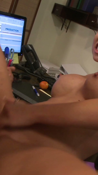 ZVIDZ - Shawnee Lenee Plays The Role Of A Horny Secretary - 4K | Clip 3
