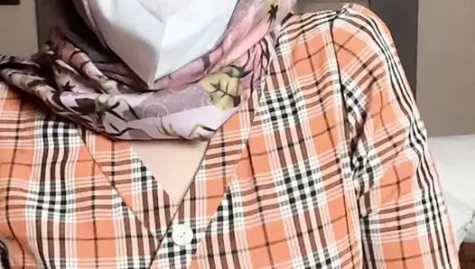 Indo terbaru - adik ipar masturbasi sampai crot banyak banget