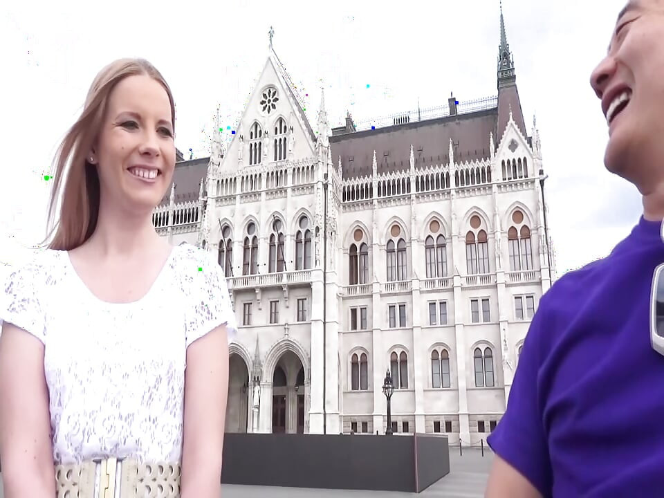 P134G03 a agățat o frumusețe blondă drăguță de 43 de ani găsită în Europa și a invitat-o în camera lui, angajându-se în schimb sexual fizic internațional!
