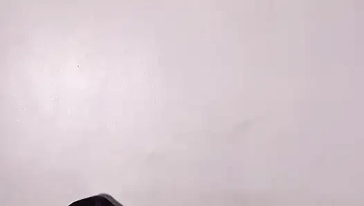 Teman sekamarku enak di ranjang